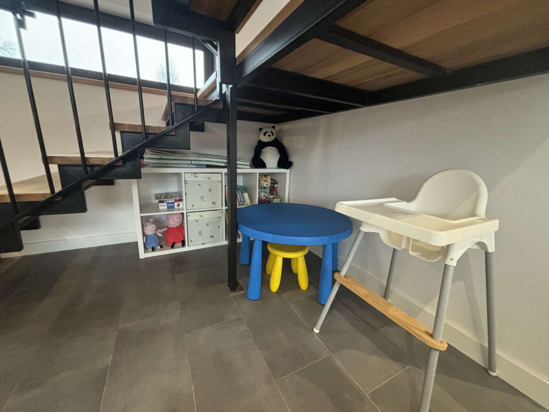 gallery grid image
